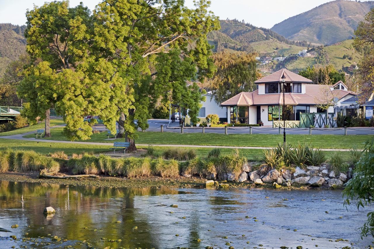 Riverside Villa - In The City By The River! Нелсън Екстериор снимка